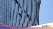 Pesawat Kecil Tabrak CITIC Tower Beijing: Kecelakaan atau Sengaja?