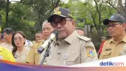 Rano Karno Cek Langsung Jalan Rusak di Pesanggrahan, Pastikan Diperbaiki