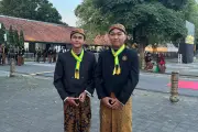 Ribuan Orang Padati Kirab Malam 1 Sura di Pura Mangkunegaran