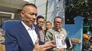 Rismon Bakal Bedah Buku 'Otentikasi Ijazah Jokowi' di UGM