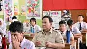 Siang Dampingi Prabowo Makan MBG, Malam Dadan Dicopot dari Kepala BGN