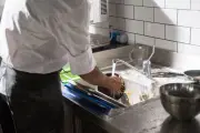Tips Membersihkan Dapur Setelah Akhir Pekan Bersama Keluarga
