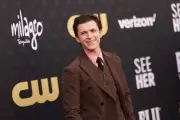 Tom Holland Ungkap Alasan Tak Pernah Bawa Acara SNL karena Disleksia