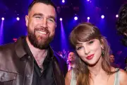 Travis Kelce dan Taylor Swift Gelar Pesta Lajang Sebelum Pernikahan