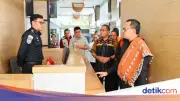 Wamendagri Bima Arya Kunjungi PLBN Motaain, Pastikan Pelayanan Optimal