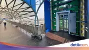 Warga Minta Lift JPO Lenteng Agung Segera Diperbaiki, Banyak Dipakai Lansia