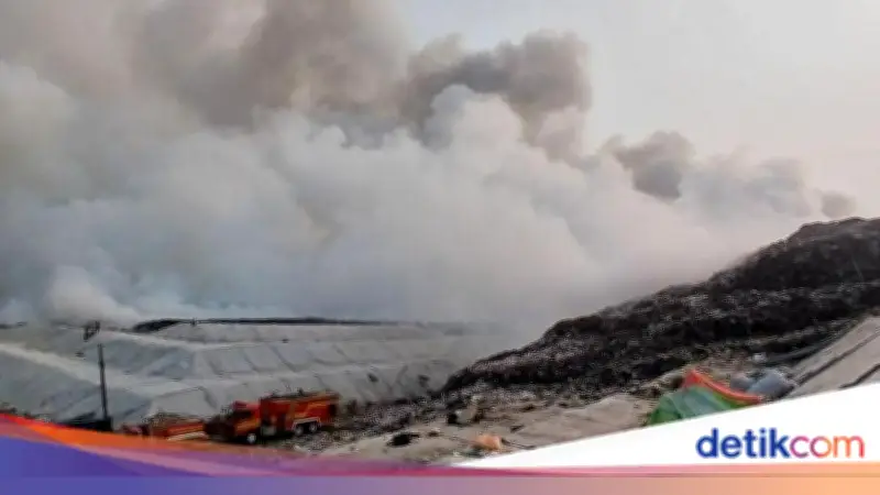 154 Warga Terjangkit ISPA Akibat Kebakaran TPA Jatiwaringin