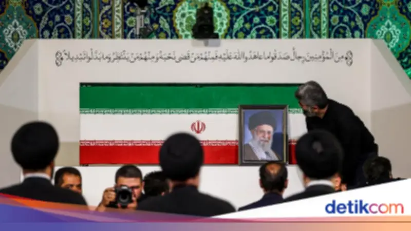 5 Fakta Pemakaman Khamenei: 6 Hari, Teriakan 'Matilah Amerika', dan Perwakilan RI