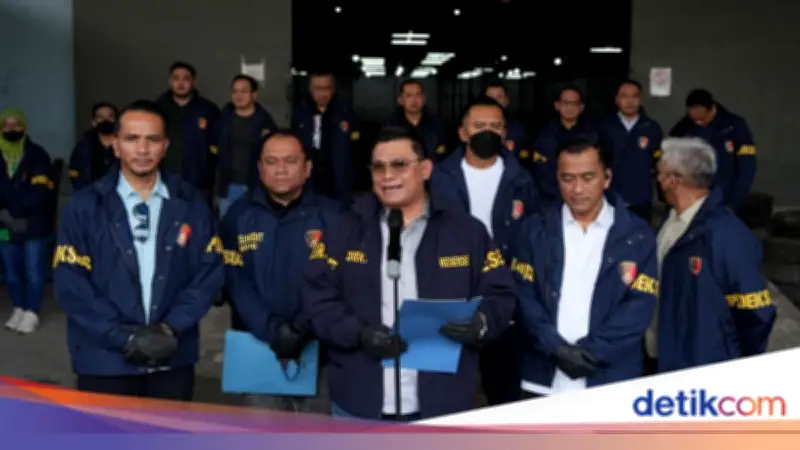 Bareskrim Bongkar Perdagangan Ilegal 840 Ton Sianida dari China ke PETI