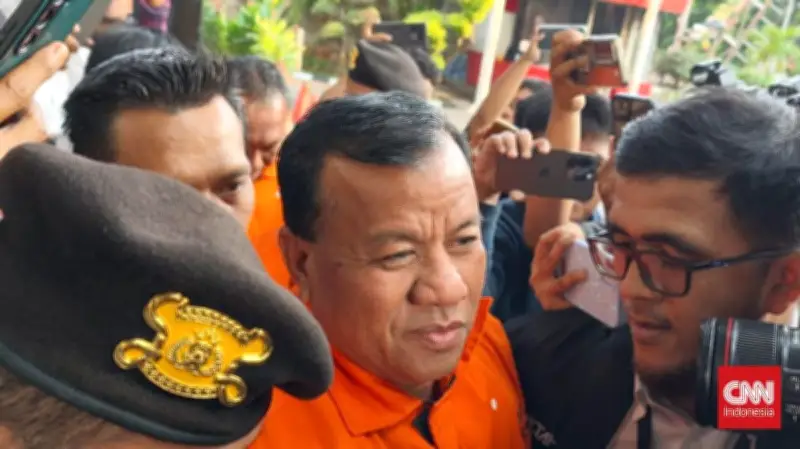 Bupati Kuansing Ditahan KPK, Minta Doa dan Asas Praduga Tak Bersalah