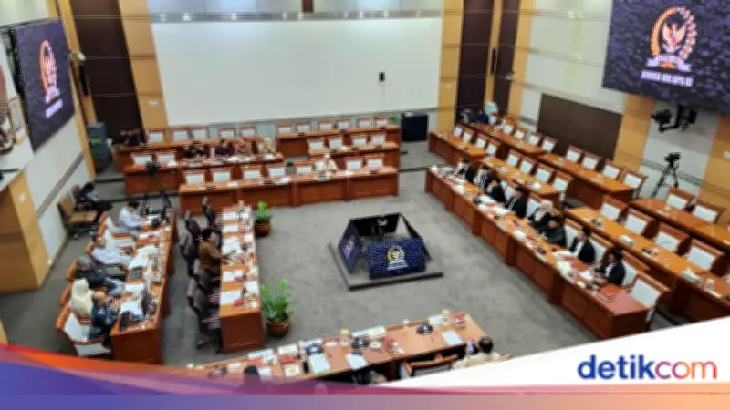 DPR Geram dengan Usulan Batasan Umur Jemaah Haji Lansia