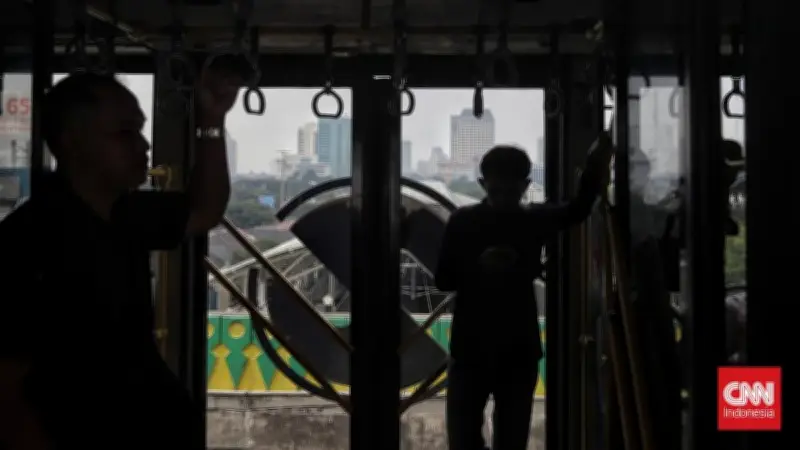 DPRD DKI Minta Usulan Kenaikan Tarif Transjakarta Dikaji Ulang