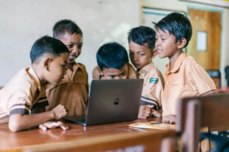 Fenomena Berburu Sekolah Swasta: Antrean Pendaftaran Hingga 2034