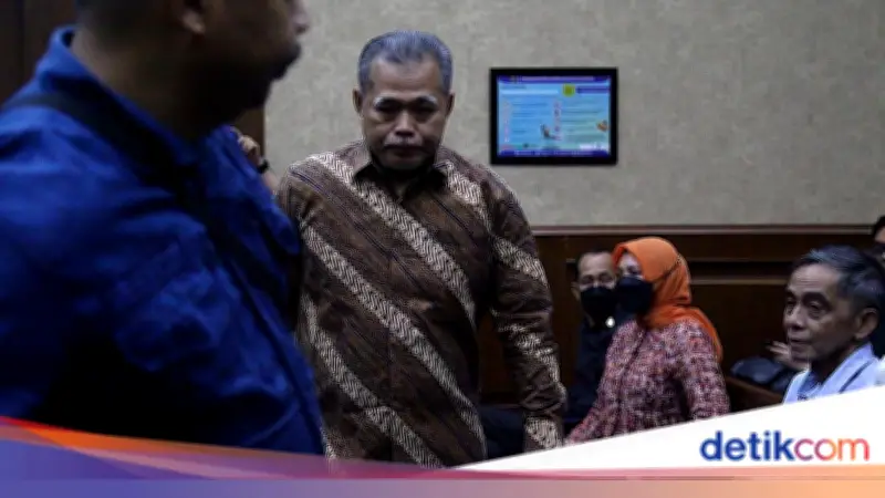 Kasasi Ditolak MA, Hakim Djuyamto Tetap Dihukum 12 Tahun Penjara