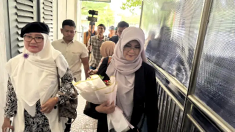 Kasus Ijazah Palsu Jokowi: dr Tifa Jadi Tersangka, Sidang Digelar Hari Ini