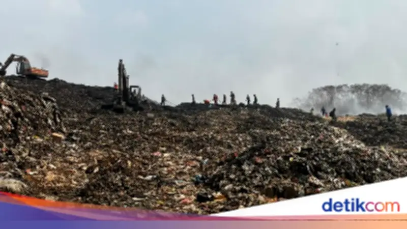 Kebakaran TPA Jatiwaringin Meluas ke 15 Hektare, Petugas Kewalahan