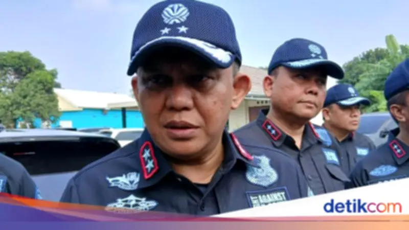 KLH Usut Tuntas Kebakaran TPA Jatiwaringin, Ungkit Sanksi 2025