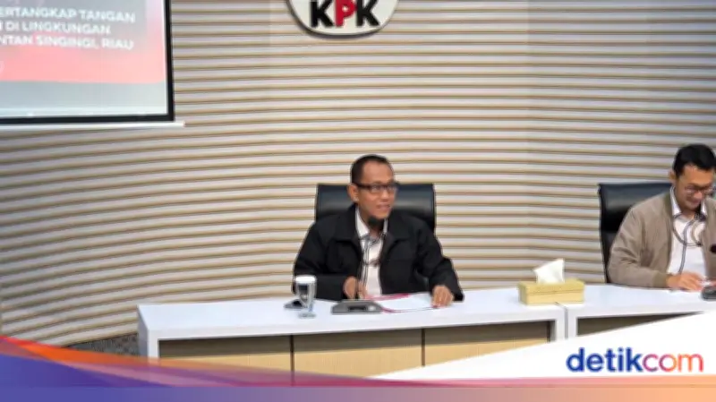 KPK: Bupati Kuansing Terima Suap Pajero Sport Saat Plt
