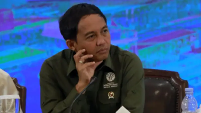 KPK Dalami Pengakuan Raja Juli Terima Amplop dari Bupati Kuansing