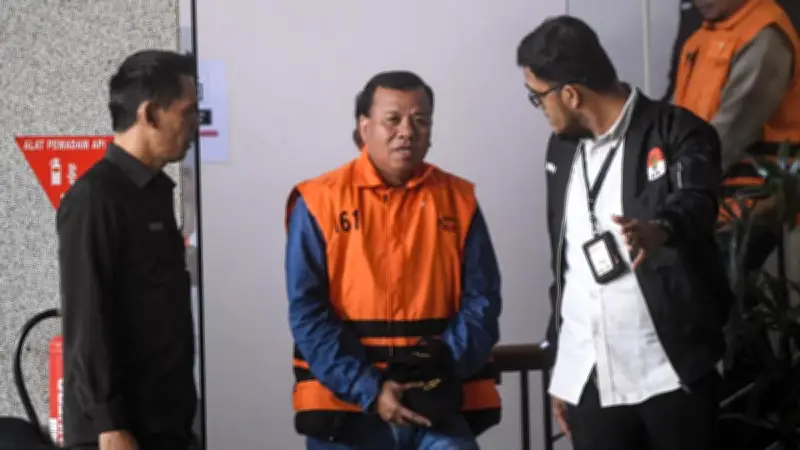 KPK Temukan Mobil Land Cruiser Rp2 Miliar dalam Kasus Suap Bupati Kuansing