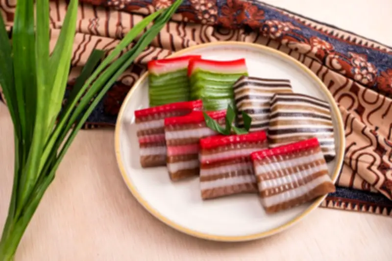 Kue Lapis Indonesia Dinobatkan sebagai Kue Paling Ikonik di Dunia Versi Taste Atlas 2026