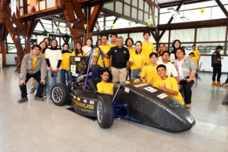 Mahasiswa ITB Luncurkan Mobil Formula Student CRT-02 untuk Kompetisi di Jepang