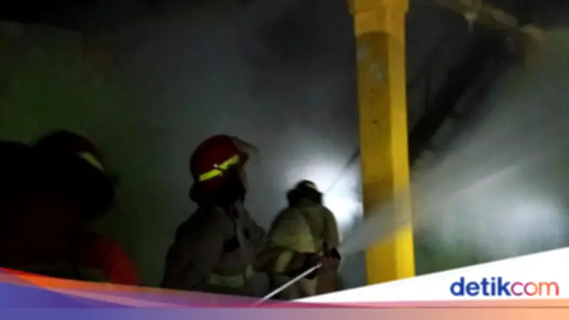 Majelis Taklim di Bogor Kebakaran gegara HP Meledak Saat Dicas