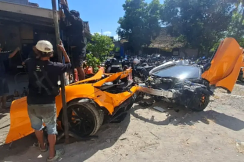 Mobil McLaren Andra ST Terbelah Dua Usai Tabrak Tiang Listrik