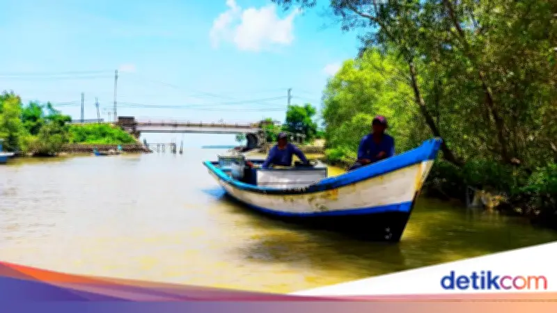 Nelayan Pandeglang Tetap Melaut Meski Gunung Anak Krakatau Siaga 3