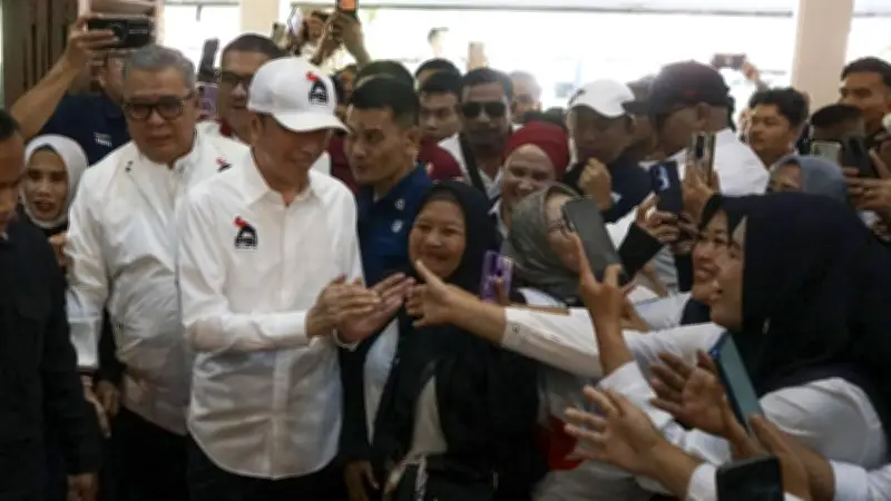 PDIP Sebut Safari Politik Jokowi ke Jateng Kesombongan PSI