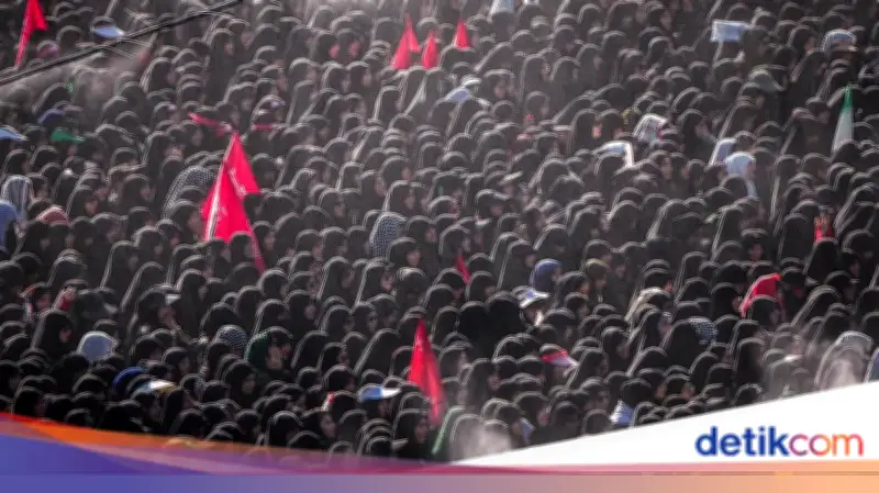 Pemakaman Khamenei Dimulai, Pelayat Banjiri Jalanan Teheran