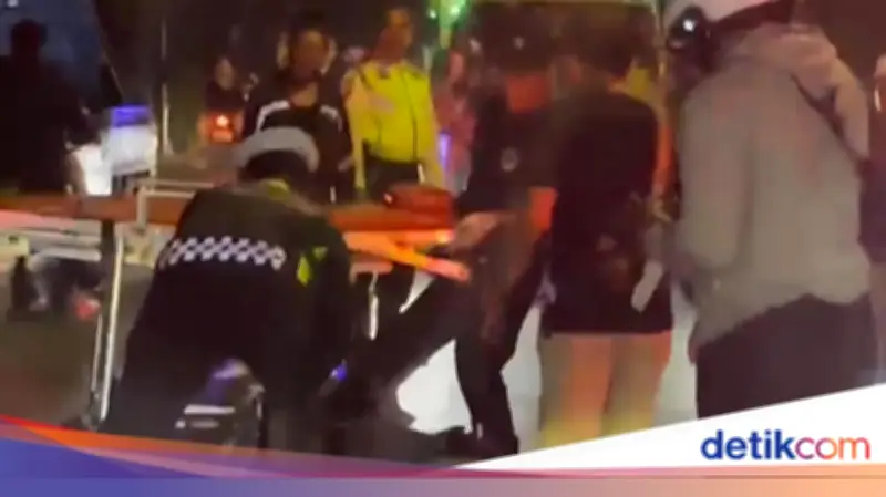 Pemotor Tewas Gagal Nyalip Mobil Boks di Bogor, Terbentur Motor Lawan