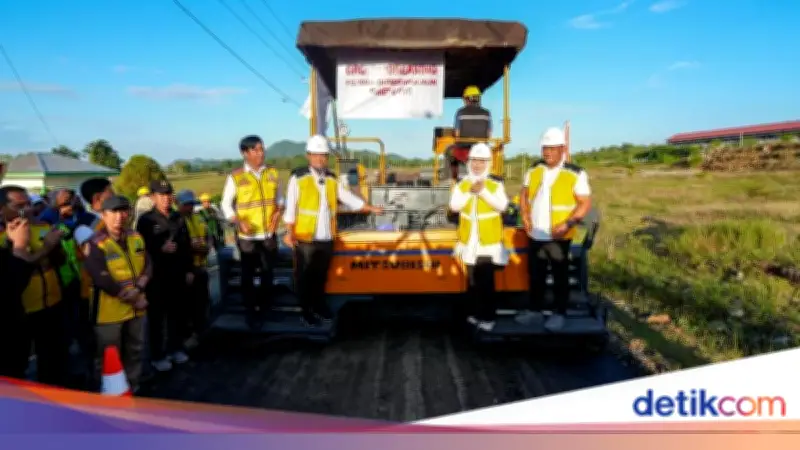 Pemprov Sulsel Mulai Megaproyek Perbaikan 20 Ruas Jalan Rusak di 9 Daerah