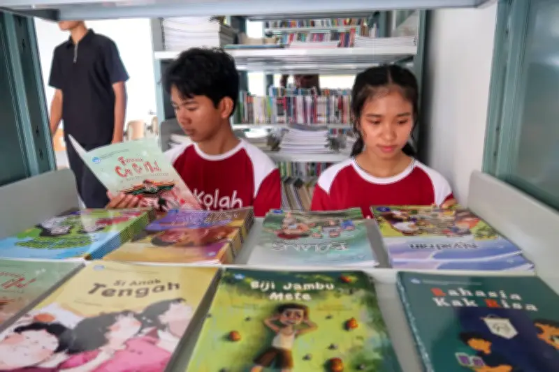 Pergantian Kurikulum Kembali Persoalkan Buku Pelajaran