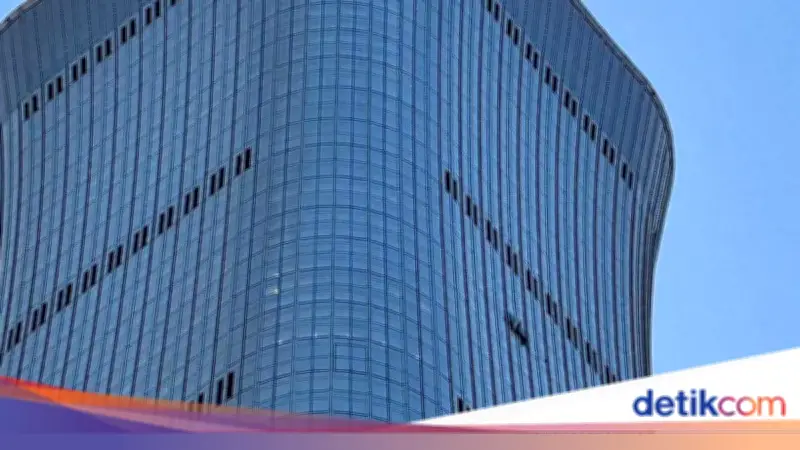Pesawat Tabrak Menara CITIC: Pilot Alami Insomnia dan Depresi