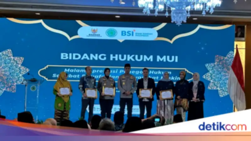 Polda Sumsel Raih Peringkat III Penghargaan Penegak Hukum Sahabat Dhuafa dari MUI