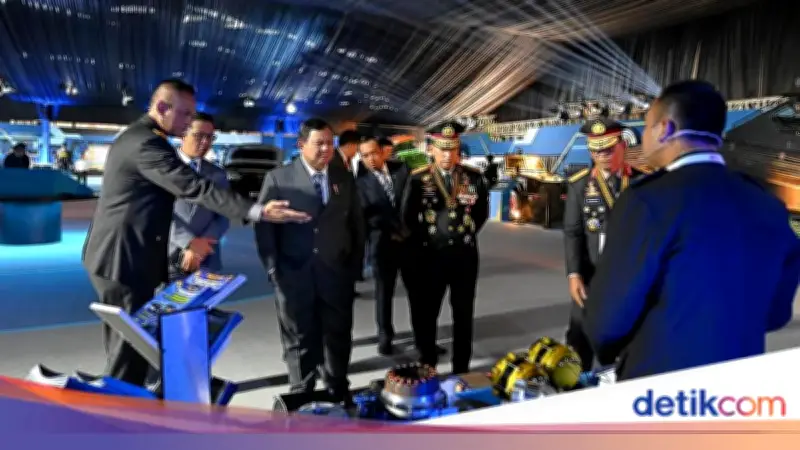 Prabowo dan Kapolri Tinjau Pameran Bhayangkara ke-80, Soroti Inovasi Anak Bangsa