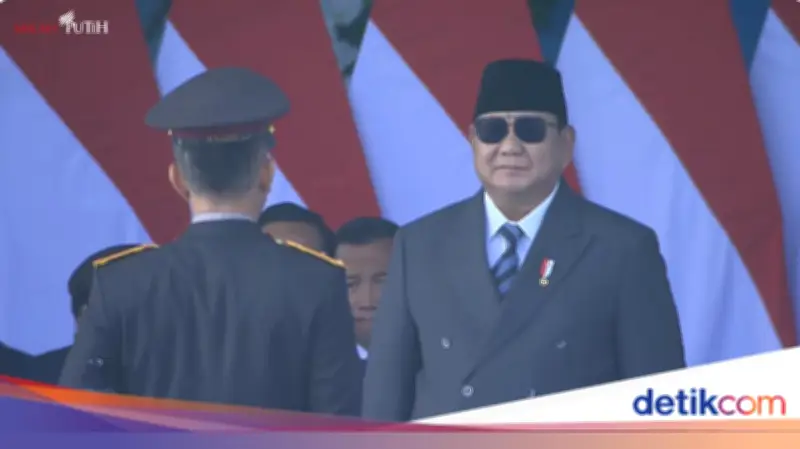Prabowo Inspektur Upacara Hari Bhayangkara ke-80 di Cikeas