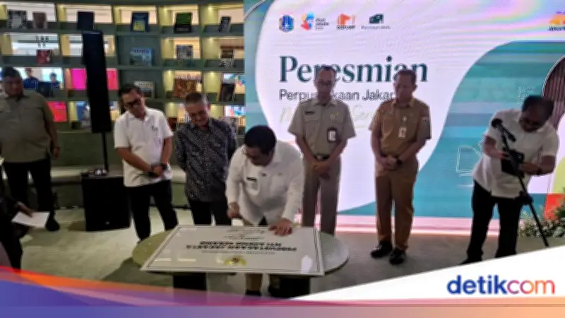 Pramono Resmikan Perpustakaan Nyi Ageng Serang, Buka hingga Pukul 22.00 WIB