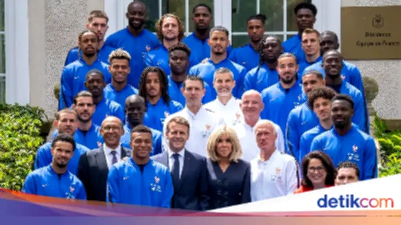 Presiden Prancis Macron Dukung Mbappe Lawan Rasisme Senator Paraguay
