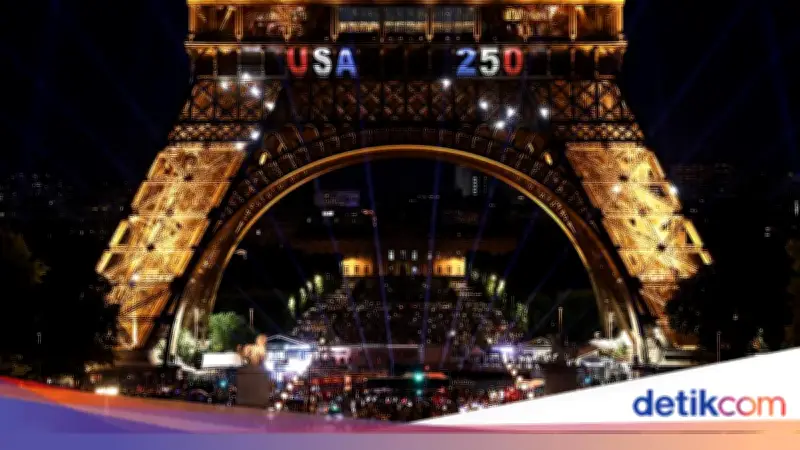 Pria Panjat Menara Eiffel Kibarkan Bendera AS, Langsung Ditangkap