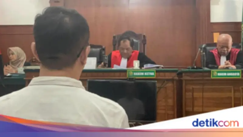 Samuel Divonis 3 Tahun 10 Bulan Bui di Kasus Pengusiran Nenek Elina