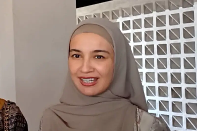 Shireen Sungkar Cerita Awal Curigai Autisme Putri Bungsu