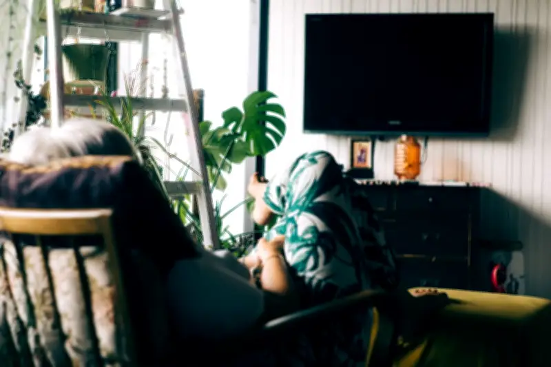 Studi Ungkap Alasan Orang Cinta Tinggal di Rumah, Bukan karena Introvert