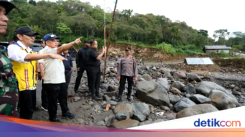 Tito Tinjau Jalan Werlah Bener Meriah, Pemerintah Bangun Jembatan dan Perlebar Jalan