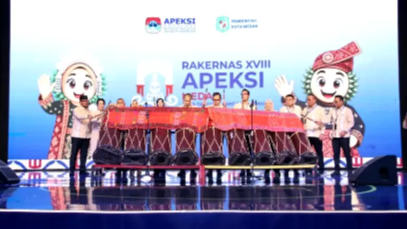 Wamendagri Bima Arya Dorong Wali Kota Perkuat Inovasi untuk Dongkrak PAD