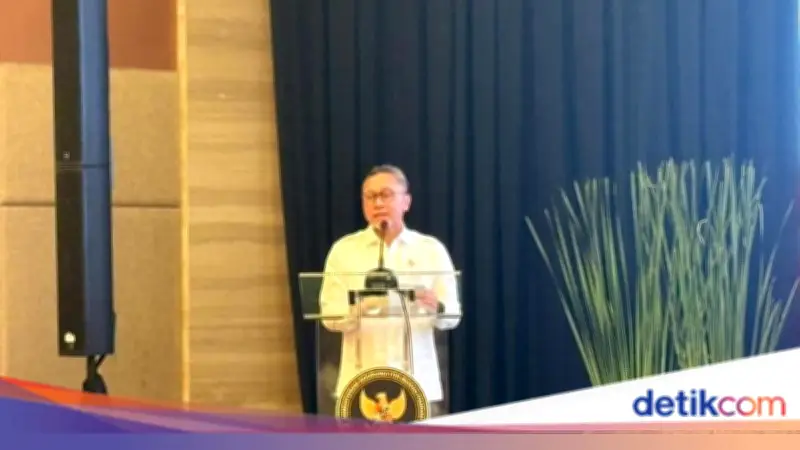 Zulhas: 70% Petani RI Kini Jadi Buruh Tani Akibat Inflasi