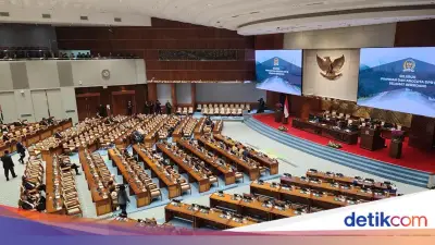 DPR Gelar Rapat Paripurna, 298 Anggota Hadir Bahas RUU APBN