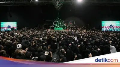 Iran Mulai Prosesi Pemakaman Khamenei Selama Enam Hari