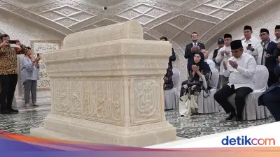 Ketua MPR Ziarah ke Makam Imam Bukhari di Uzbekistan, Singgung Peran Bung Karno